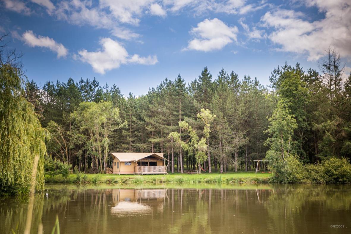 Tente Lodge Jacuzzi Privatif En Pleine Nature Thiel-sur-Acolin Extérieur photo